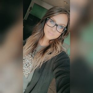 Meet your Posher, Britni